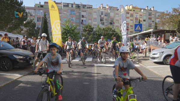 GC Estrelas da Amadora Comemora Liberdade com Passeio e Caminhada