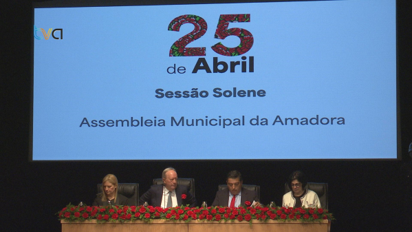 Amadora Celebra 25 de Abril Com Apelo à Preservação da Memória e a Olhar para Si